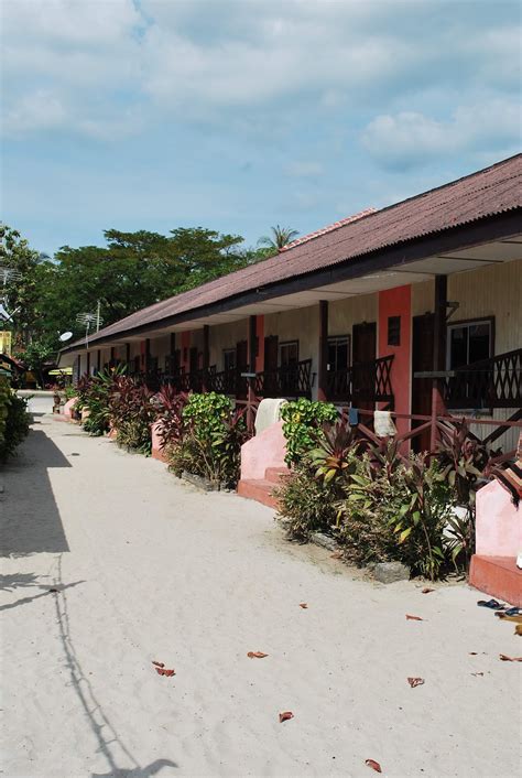 Motel pondok muara chalet is situated on jalan kuala muda, sungai cenang in pantai cenang in 456 m from centre. The Best Vacation Spot in Malaysia.: Cenang Beach (Pantai ...