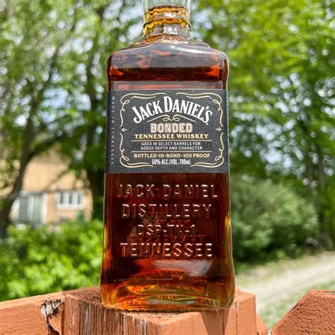 Jack Daniels Bonded Tennessee Whiskey Set Of 2 700 Ml Each Jack Daniels Bonded Series
