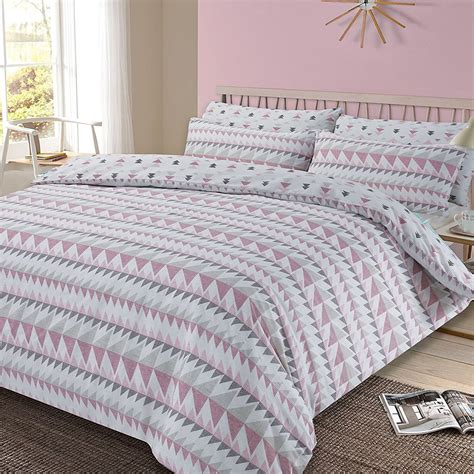 Get 5% in rewards with club o! REWIND GEOMETRIC KING SIZE DUVET COVER SET BLUSH PINK GREY ...