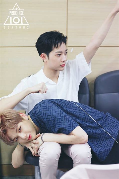 Chu lian 初戀 by lai guan lin 賴冠霖 pinyin lyrics and english translation. 新聞 賴冠霖節目比籃球 單手投籃躺著贏 - 看板 KoreaStar - 批踢踢實業坊