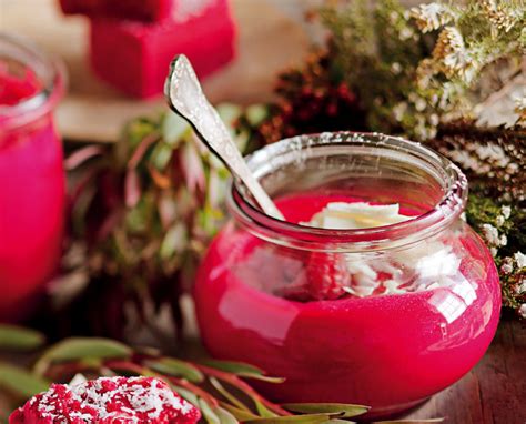 Dessert white chocolate and red fruits. Red velvet mousse - MyKitchen