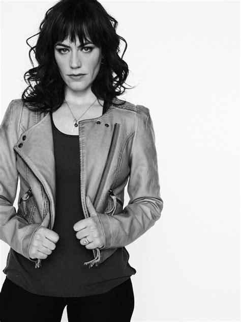 Interview Sons Of Anarchy Star Maggie Siff Walks The Line Between Light And Darkness The