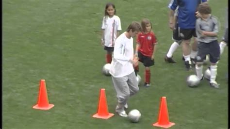 David Beckham Soccer Highlights Skills Dribbling Drills Youtube