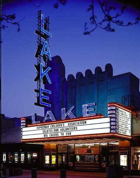 Finding the best nearby cinema is a really easy job with this amazing movie cinema app. Lake Theatre in Oak Park, IL - Cinema Treasures