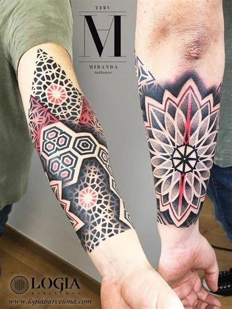 Tatuaje En El Antebrazo Mandala Geometrico Y Dotwork Realizado En El