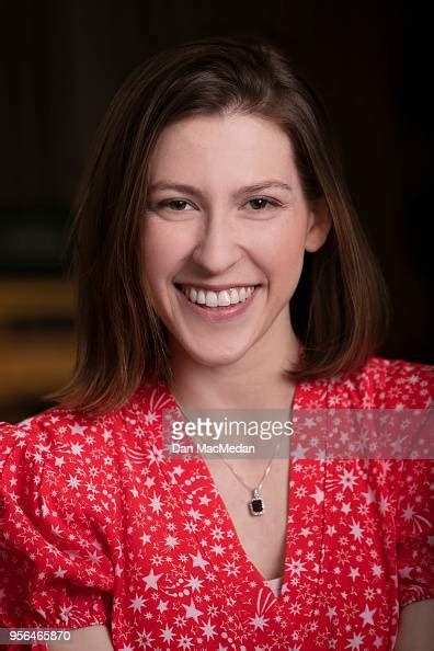 Actress Eden Sher From The Middle Is Photographed For Usa Today On