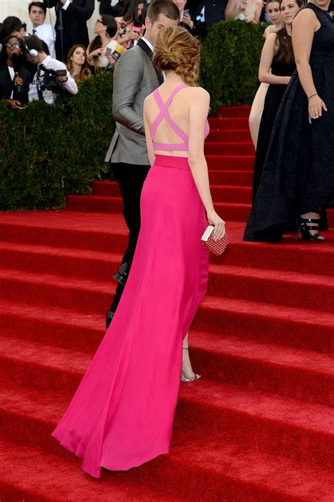 2014 (mmxiv) was a common year starting on wednesday of the gregorian calendar, the 2014th year of the common era (ce) and anno domini (ad) designations, the 14th year of the 3rd millennium. Emma Stone - Met Gala 2014 -18 | GotCeleb