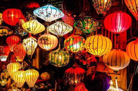 Lanterns shows are being held to celebrate chinese new year. Visiting Hoi An Lantern Festival - Full Moon Celebration ...