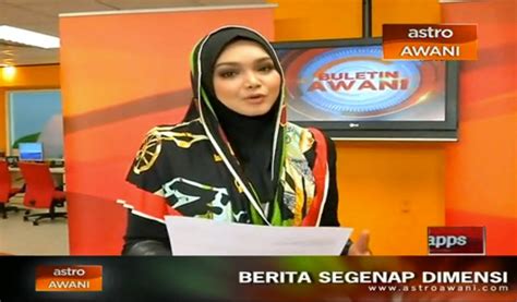 Pembaca berita dipuji kerana bercakap lantang. Dato' Siti Nurhaliza Tunjuk Bakat Baca Berita di Awani ...