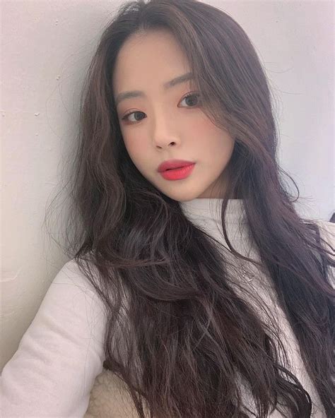 ᴹᴱ ᴱᴬᴿᴬ ♡ Meeara Korean Ulzzang Girl Instagram Luvyuun Long