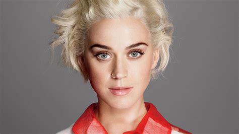 Katy Perry’s Vogue Cover Shoot The Pop Star In Comme Des Garçons Vogue