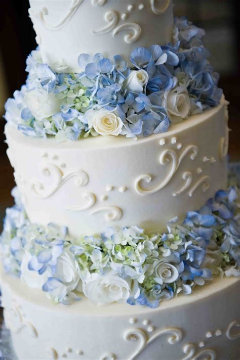 33 delicious alternatives to the classic wedding cake. light blue wedding cakes | ... Special Events Blog - San ...