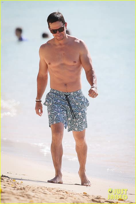 Photo Mark Wahlberg And Wife Rhea Durham Flaunt Their Beach Bodies In Barbados 23 Photo
