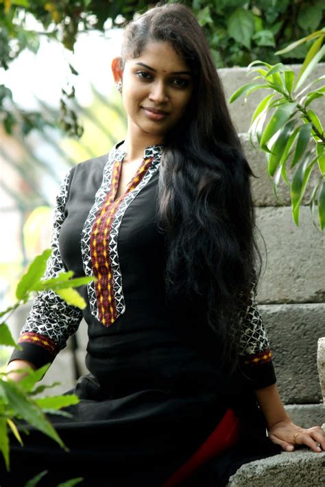 Upcoming Tamil Actress Priyanka Latest Gallery - Gethu Cinema