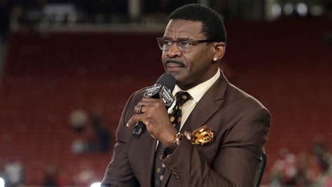 Cowboys Legend Michael Irvin Says Hes Undergoing Tests For Throat
