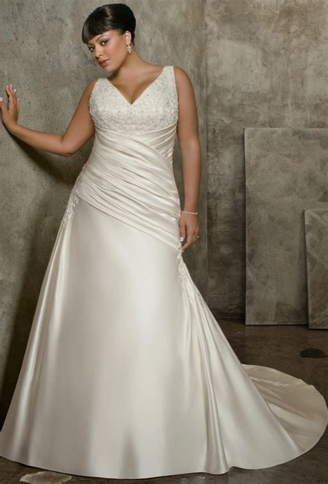 Here are the best plus size royal blue. Wedding Gowns for Plus Size Brides | WeddingElation