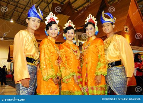Malaysian Cultural Outfits Editorial Stock Image Image Of Malay 28002254