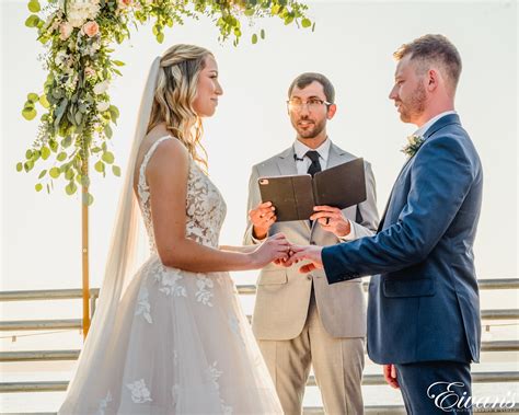 Saying I Do At Sunset Tips For Planning A Beach Wedding Eivans