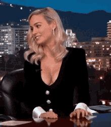 Brie Larson Jimmy Kimmel Live GIF Brie Larson Jimmy Kimmel Live Late Show Discover Share GIFs