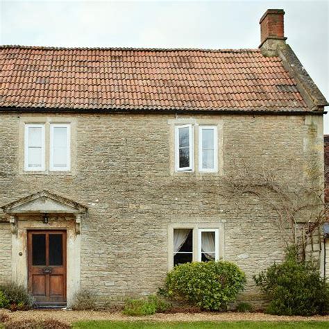 Take A Tour Of This Georgian Farmhouse In Gloucestershire House