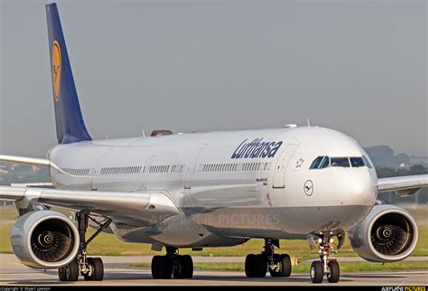 D Aihk Lufthansa Airbus A340 600 At Frankfurt Photo Id 1271394