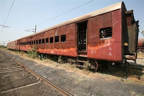 Sabarmati Express Burning 15 Years After Godhra We Still Don T Know Who Started The Fire