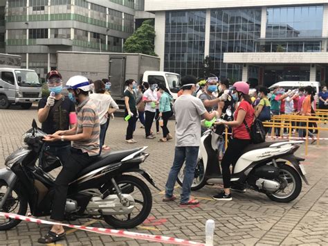 Công ty tnhh pouyuen việt nam, quận bình tân, đông công nhân nhất sài gòn với 56.000 lao động, xuất hiện ca nghi nhiễm khiến hơn 1.100 công nhân công nhân công ty pouyuen tan ca, ngày 7/6. Không nhận được quyết định, Công ty TNHH PouYuen Việt Nam ...