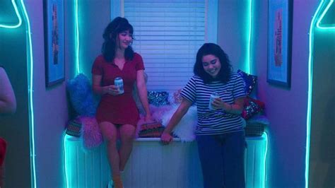 Rowan Blanchard And Auli I Cravalho Find True Love In Hulu S New Rom Com Crush Movie Rowan