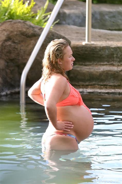 Hayden Panettiere Pregnant In A Bikini Pictures Popsugar Celebrity