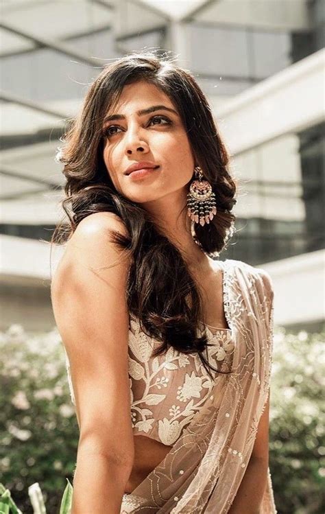 Malavika Mohanan Model Photos Beautiful Bollywood Actress Actress Hot