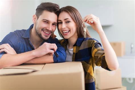 4 Tips To Help Couples Move In Together Successfully Scautub Agency