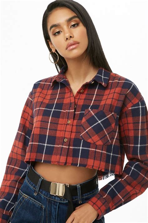 Cropped Shirt 6 Reasons Why They Are So Popular