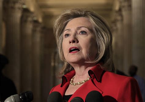 Clinton Vows Us Help For Web Revolutionaries Cbs News