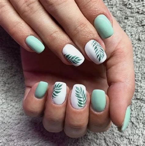 100 Prettiest Summer Nails For Your Next Manicure Chasing Daisies Simple Acrylic Nails