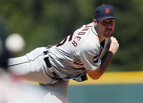 Justin Verlander Strikes Out 9 Hits RBI Single In Tigers Win Over