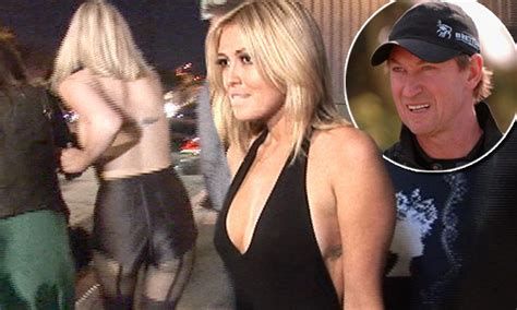 Paulina gretzky's bum became an internet sensation clad in tight white dress as partner dustin johnson took the trophy, twitter, oakmont, pennsylvania. Wayne Gretzky's daughter Paulina wears black lingerie for night out in Hollywood | Daily Mail Online