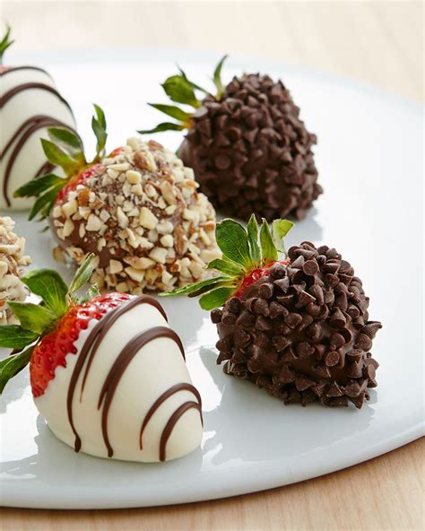 Full Dozen Gourmet Dipped Fancy Strawberries Strawberry Chocolate