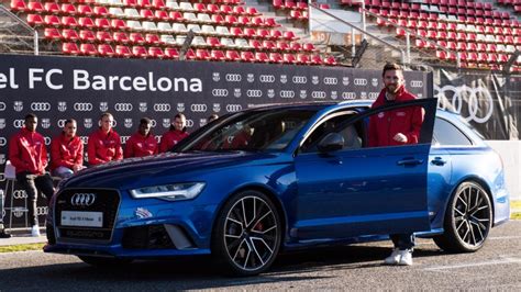 Lionel messi, the man that needs no introduction. „Bescherung" bei Barça | Die neuen Autos von Messi ...