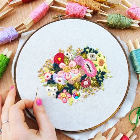 5 Modern Hand Embroidery Designs Juli History