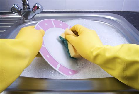 Hand Wash Your Dishes To Help Protect Kids From Allergies Cbs News