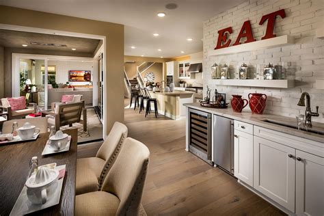 Find Your New Pardee Home Today Pardee Homes Kitchen Dining Combo Home