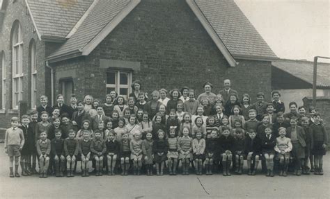 Old Photo Of Eastrington School East Yorkshire In 1952