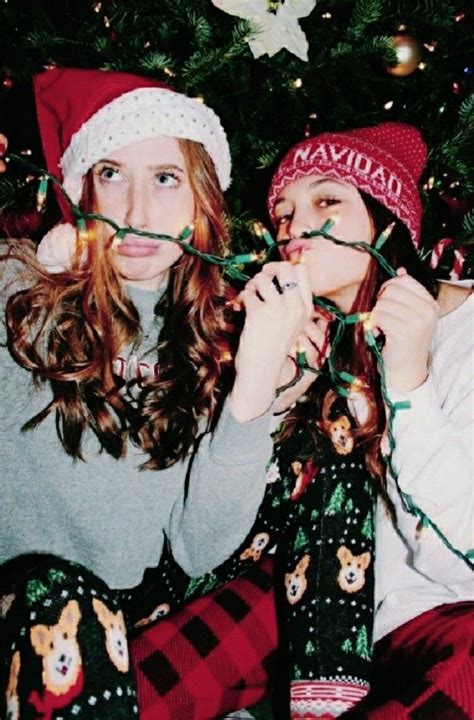 Pinterest Syddd90 Christmas Pictures Friends Christmas Photoshoot