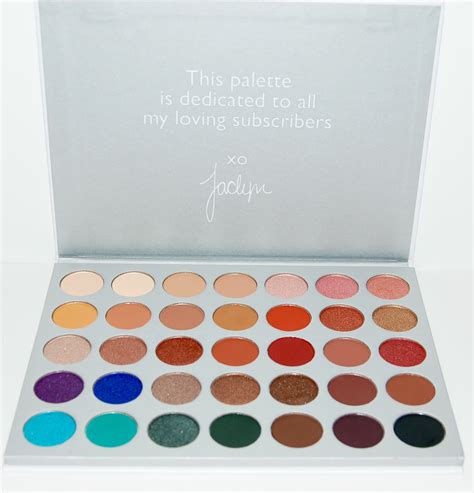In a new youtube video posted on monday, hill says she's so excited about the palette, despite photos of it being leaked online last week. Morphe X Jaclyn Hill Eyeshadow Palette - Review, Pros/Cons ...