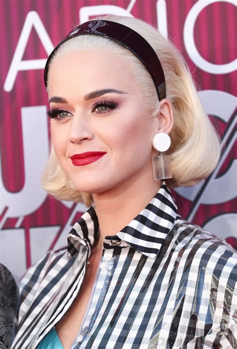 Welcome to katy perry online , your newest and #1 source for everything katy perry. Katy Perry - 2019 iHeartRadio Music Awards • CelebMafia