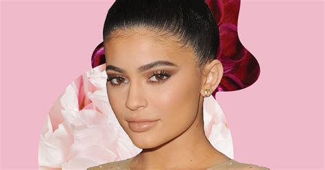 Kylie Jenner Deleted Photos Of Stormi From Instagram