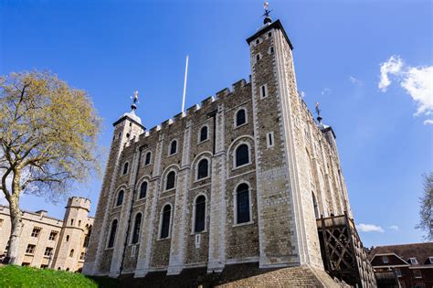 Tower Of London Tour And Lunch Affordable Tower Of London Tours And Tickets
