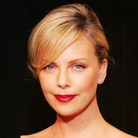 20 Of The Most Gorgeous Red Lips In The Last 20 Years And How To Get