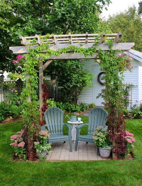 French gardens are classic, formal gardens that feature geometric lines, cool color palettes, and stone features. 20 Outstanding Garden Retreat Designs For Real Enjoyment ...
