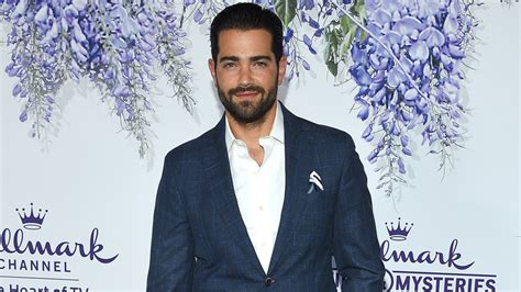 Heres What Jesse Metcalfe From Desperate Housewives Is Doing Now